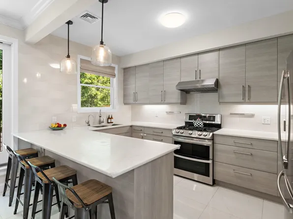 55 West 19th Street image 1 of 34