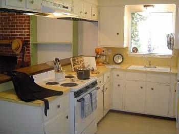 4th image of 2309 La Casa Dr