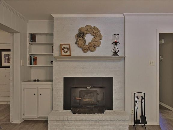 5th image of 2433 Brentwood Dr