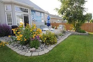 2nd image of 534 Sommerset Ln