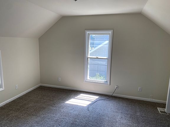 3rd image of 4075 Gratiot Ave