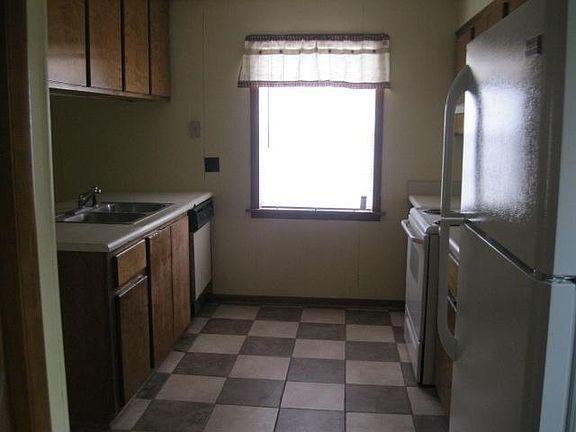 5th image of 311 Marietta St