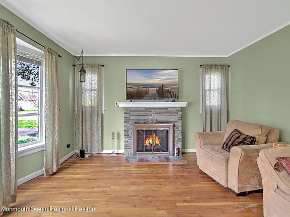 4th image of 13 King St