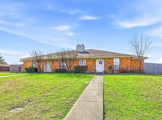 412 Amber Ln, Desoto, TX 75115
