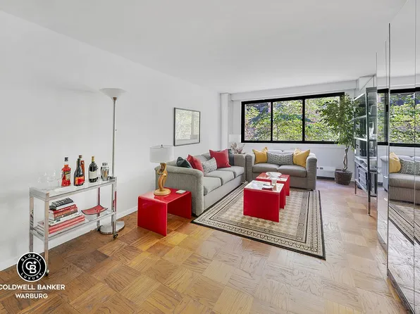 16 W 16th St APT 4FS, Manhattan, NY 10011