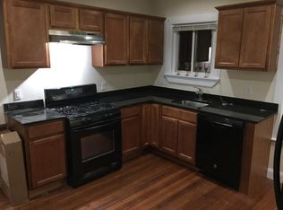 30 Bailey St, Dorchester, MA 02124