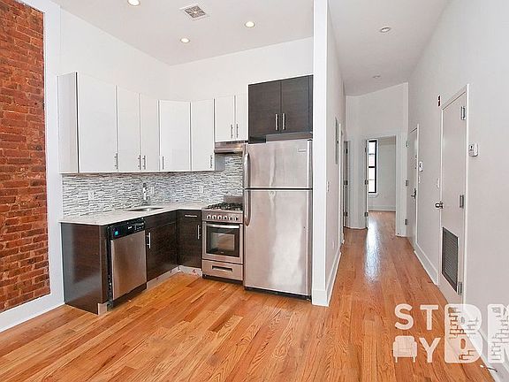 2nd image of 23 Halsey St APT 4