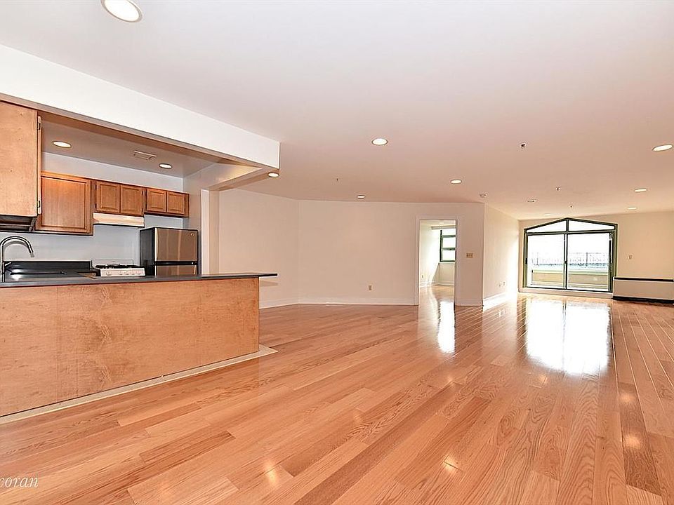 1st image of 1919 24th Ave APT L502