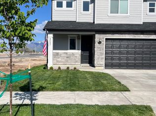 3037 S Lakeshore Dr, Syracuse, UT 84075