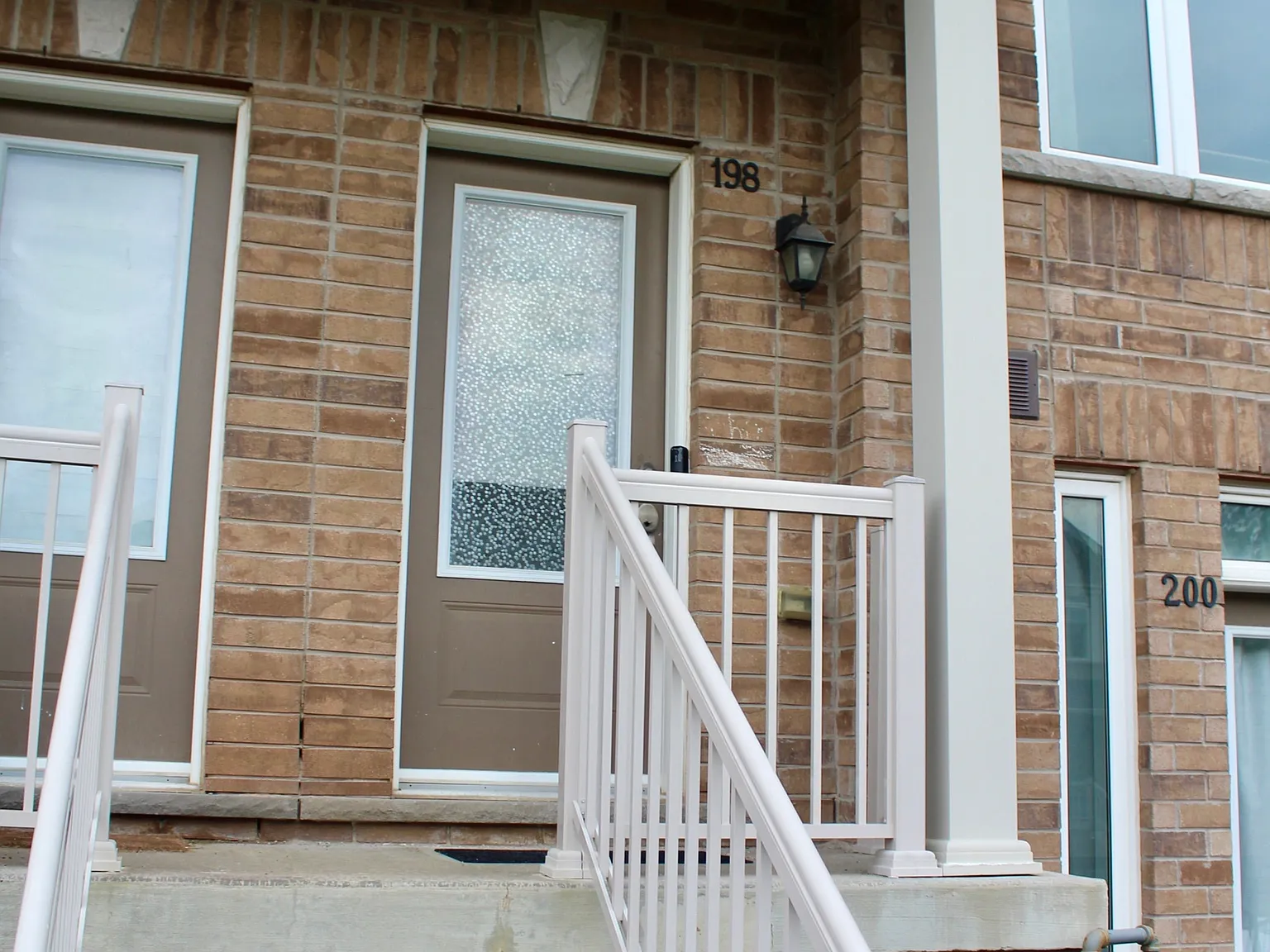 2 bed, $2,850 — Photo 2