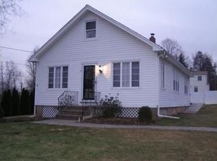 4 Cedar Ave, Orangeburg, NY 10962