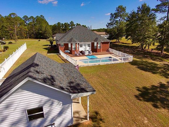4th image of 1025 Ten Lake Dr