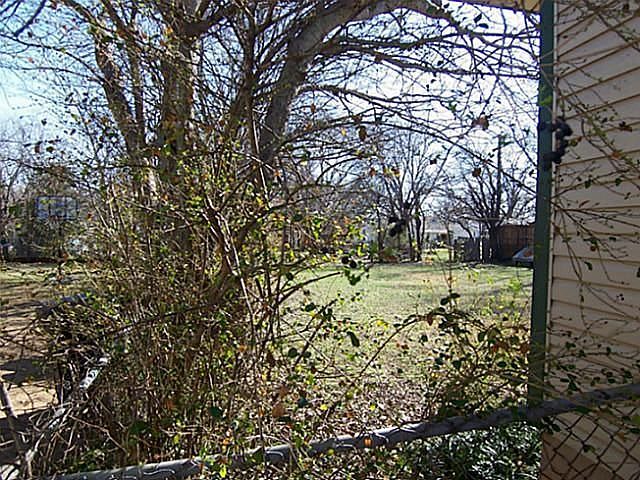 2nd image of 3920 Woodlane Ave