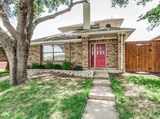 2214 Arbor Creek Dr, Carrollton, TX 75010