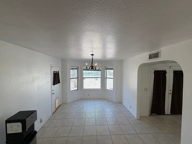 19508 N 78th Ave — Photo 9