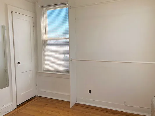 Rented by Astoria Realty | media 5