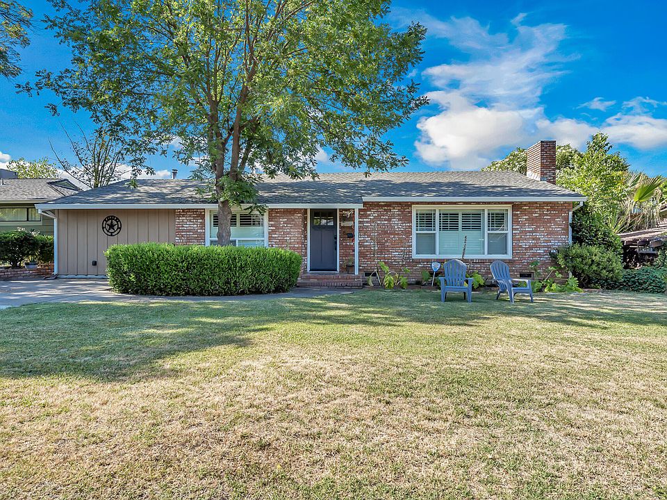 1st image of 216 Treasure Dr