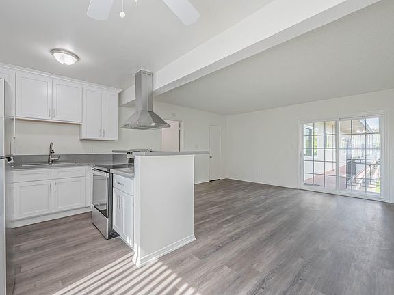 3rd image of 1130 Marine Ave #9