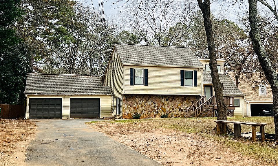 1st image of 2658 Hummingbird Dr