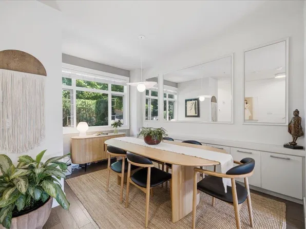 5743 Saint George St, Vancouver, BC V5W 2Y4