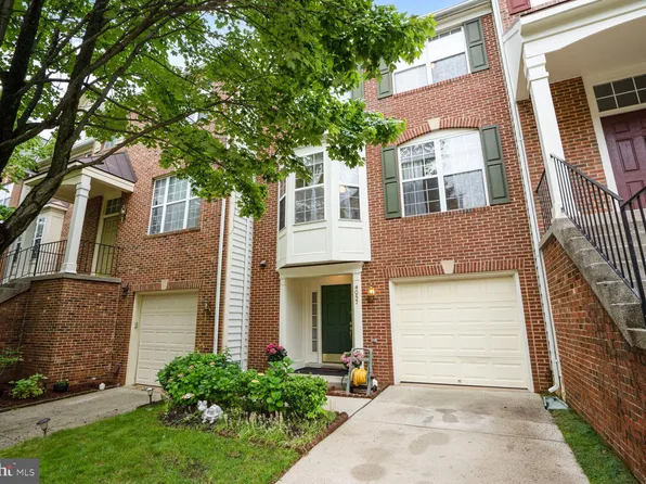 4057 Glostonbury Way, Fairfax, VA 22030