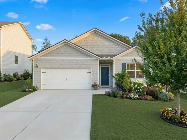 69 Embry Blvd, Pendergrass, GA 30567