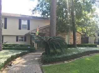 10119 Lynbrook Hollow St, Houston, TX 77042