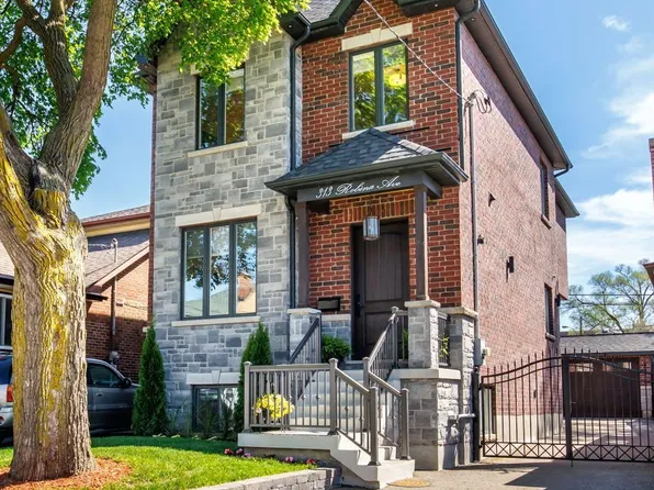 313 Robina Ave, Toronto, ON M6C 3Z2