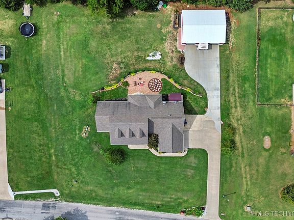 2nd image of 11060 County Road 1518 Cir