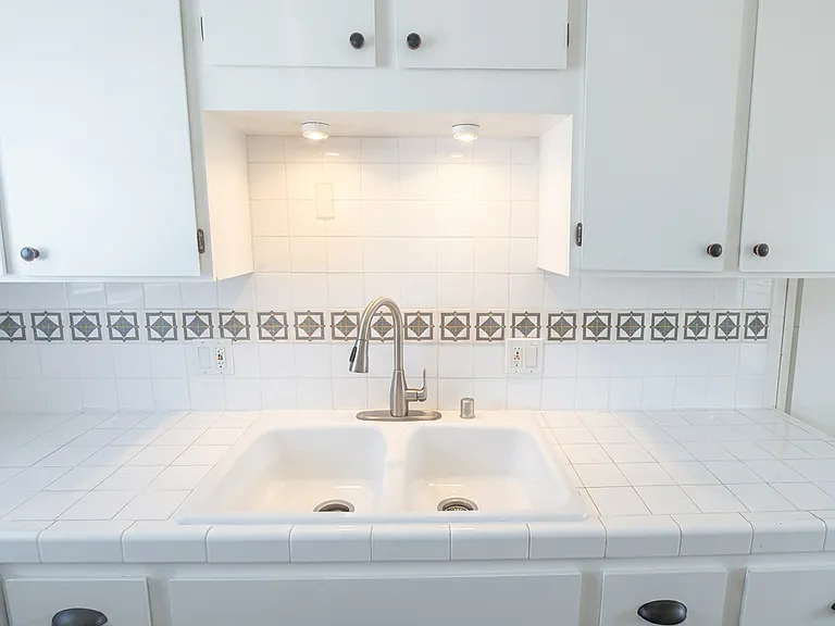 474 Sherman Ave #6 — Photo 10