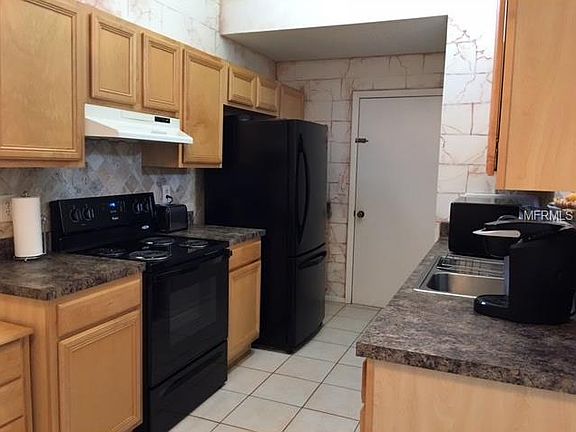 5th image of 13211 Laraway Ct