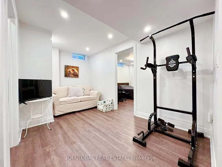 101 Gable Ave #BASEMENT — Photo 5