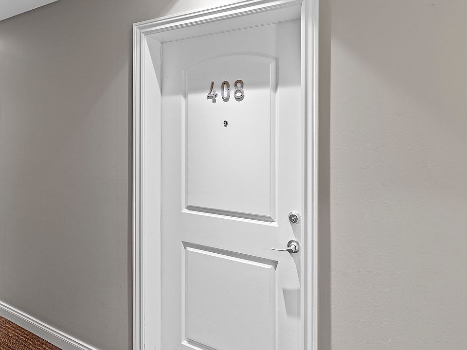 1st image of 19939 55a Ave #408