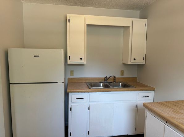 2600 S Beech St UNIT A