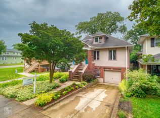 8107 W 30th St, North Riverside, IL 60546