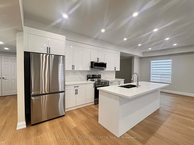344 Edgehill Dr #UPPER — Photo 5