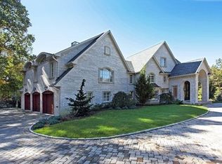 32 Eisenhower Dr, Cresskill, NJ 07626