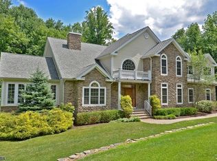 64 Mountainside Dr, Randolph, NJ 07869