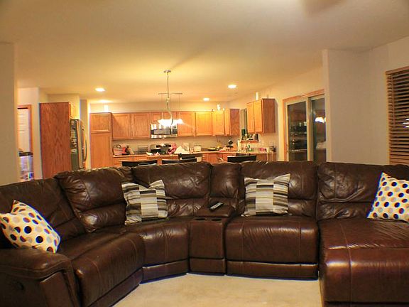 5th image of 27121 Lancaster Dr