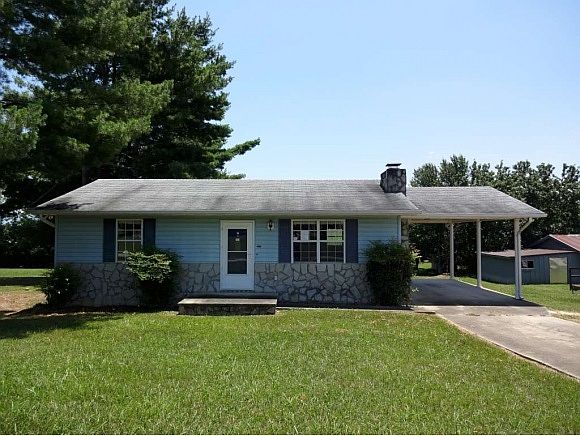 1st image of 2025 Fairlawn Dr