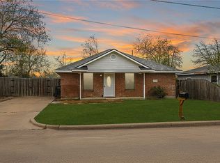 314 Moss St, Bryan, TX 77803