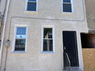 919 8th St, Camden, NJ 08103