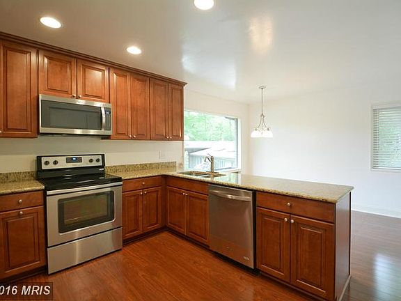 5th image of 8808 Anne Tucker Ln