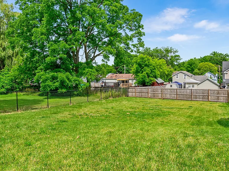 39 Genesee St #TOP — Photo 5