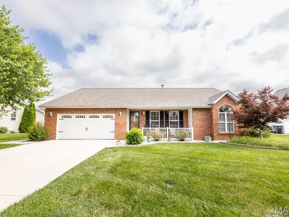 948 Dere Bere Dr, Mascoutah, IL 62258