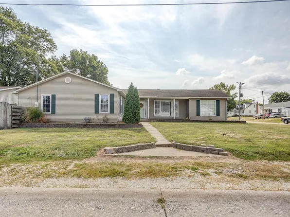 208 W Hickory St, Jerseyville, IL 62052
