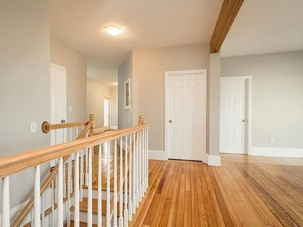 98 Elm St, Somerville, MA