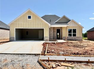 1911 Ferguson St, Pea Ridge, AR 72751