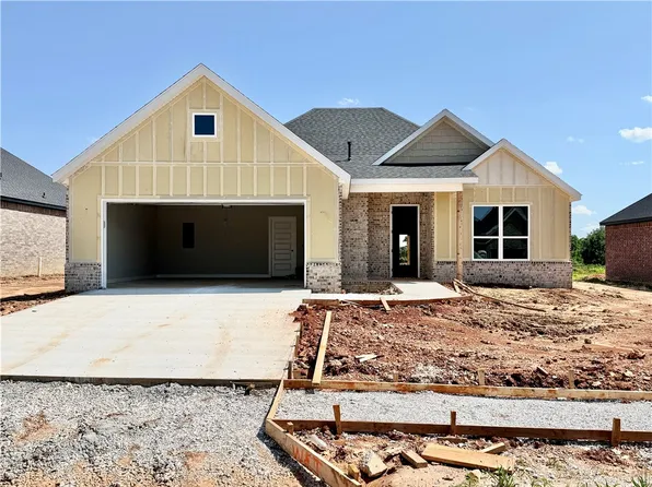 1911 Ferguson St, Pea Ridge, AR 72751