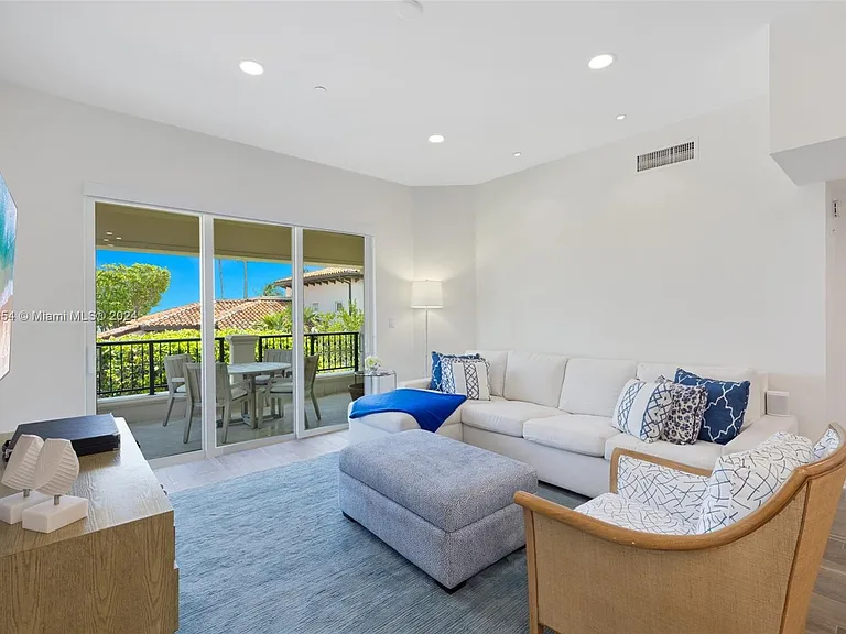 15122 Fisher Island Dr #15122 — Photo 7